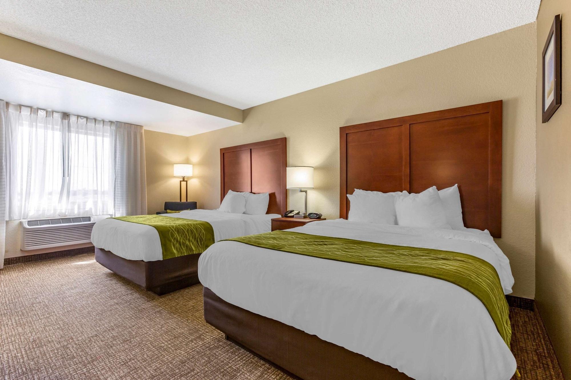 Comfort Inn & Suites Phoenix North - Deer Valley Екстер'єр фото