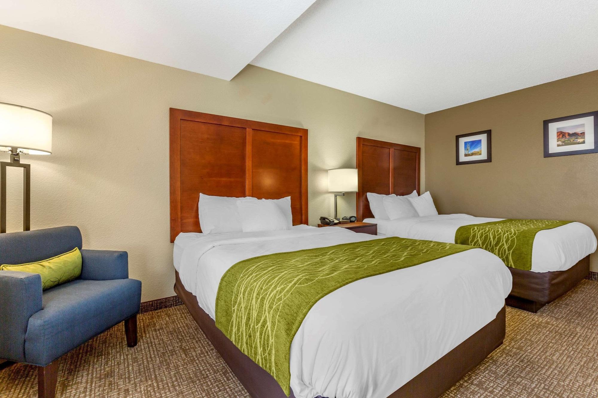 Comfort Inn & Suites Phoenix North - Deer Valley Екстер'єр фото
