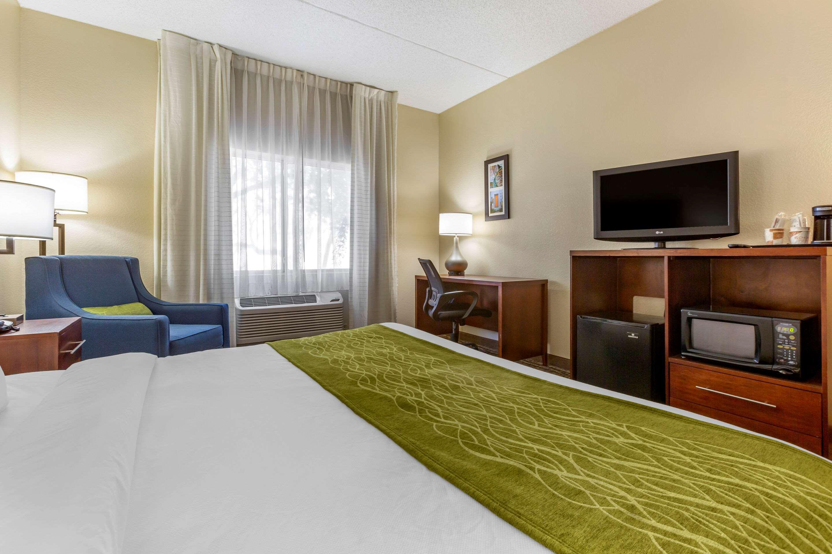 Comfort Inn & Suites Phoenix North - Deer Valley Екстер'єр фото