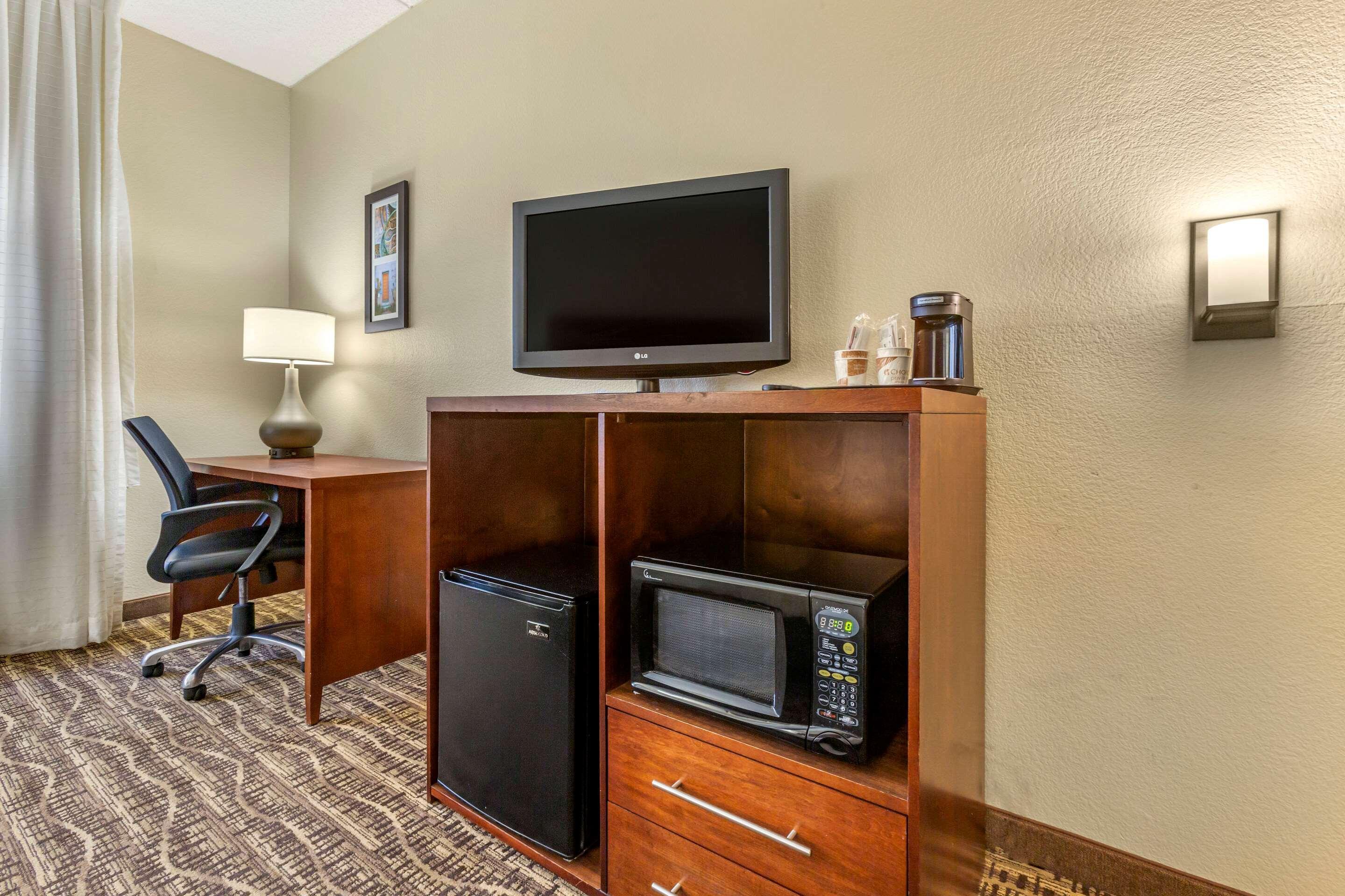 Comfort Inn & Suites Phoenix North - Deer Valley Екстер'єр фото