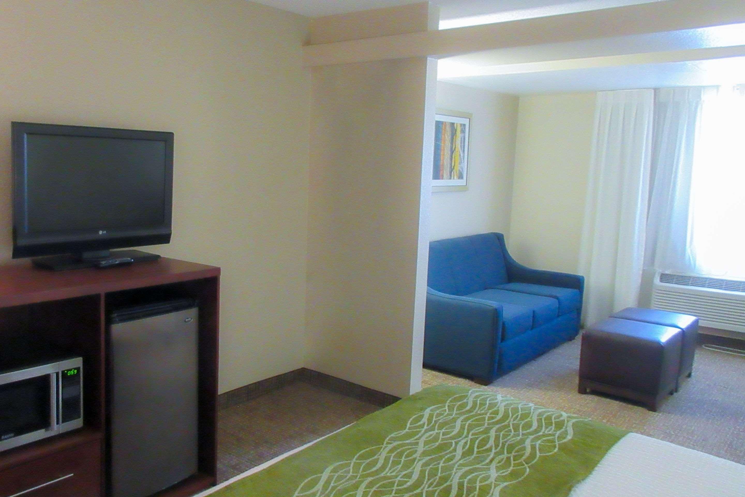 Comfort Inn & Suites Phoenix North - Deer Valley Екстер'єр фото