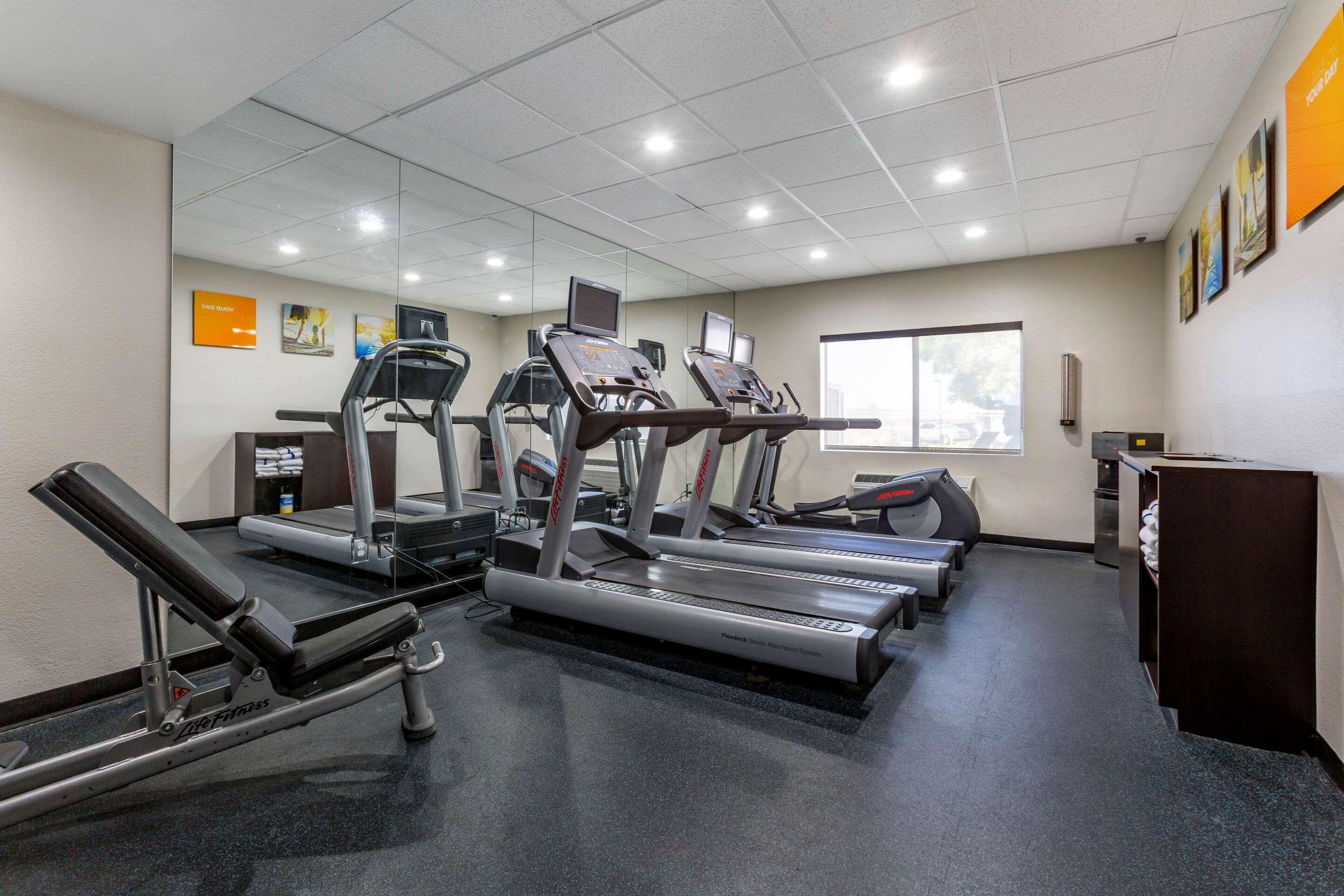 Comfort Inn & Suites Phoenix North - Deer Valley Екстер'єр фото