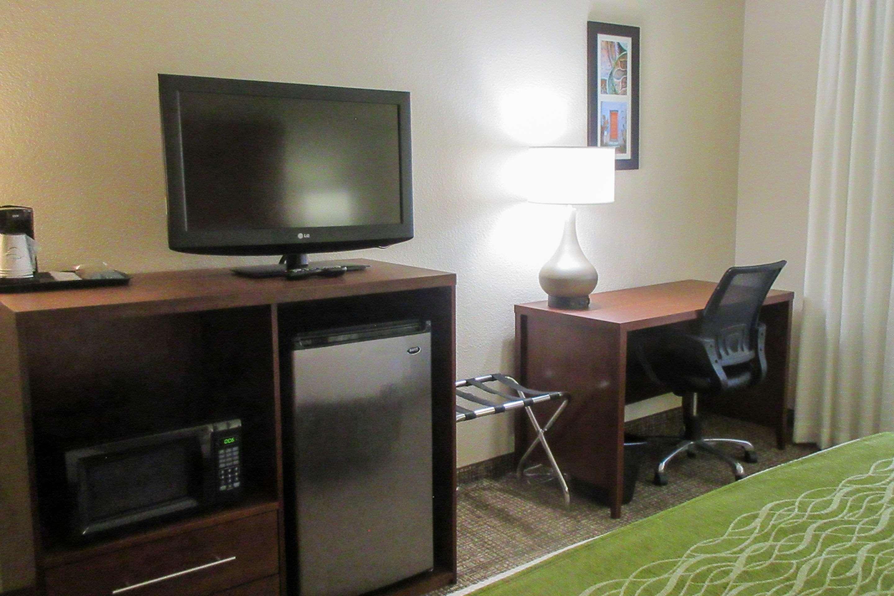 Comfort Inn & Suites Phoenix North - Deer Valley Екстер'єр фото