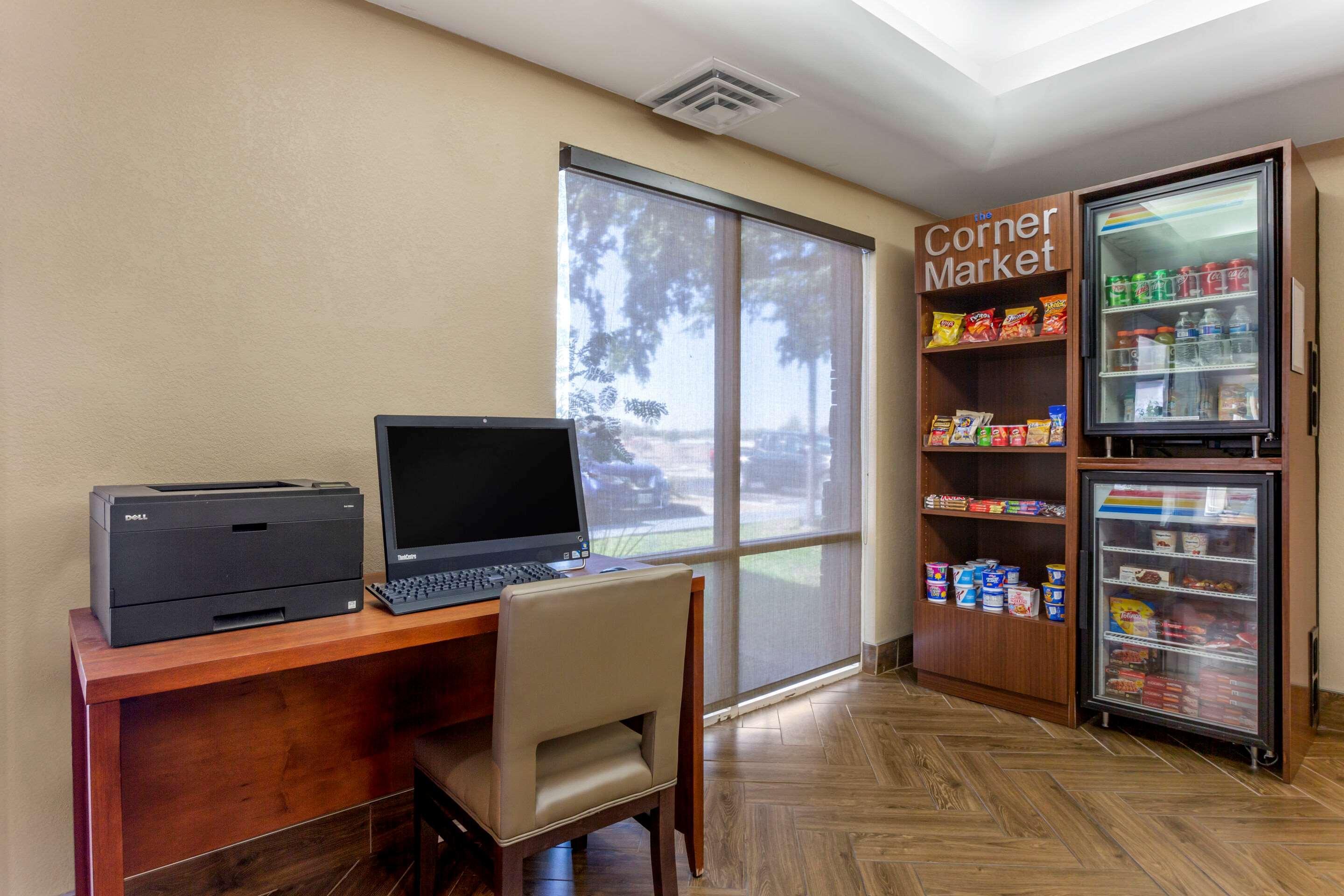 Comfort Inn & Suites Phoenix North - Deer Valley Екстер'єр фото