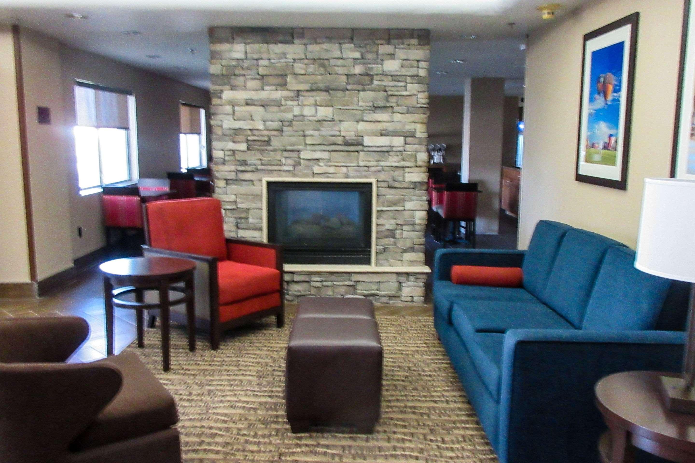 Comfort Inn & Suites Phoenix North - Deer Valley Екстер'єр фото