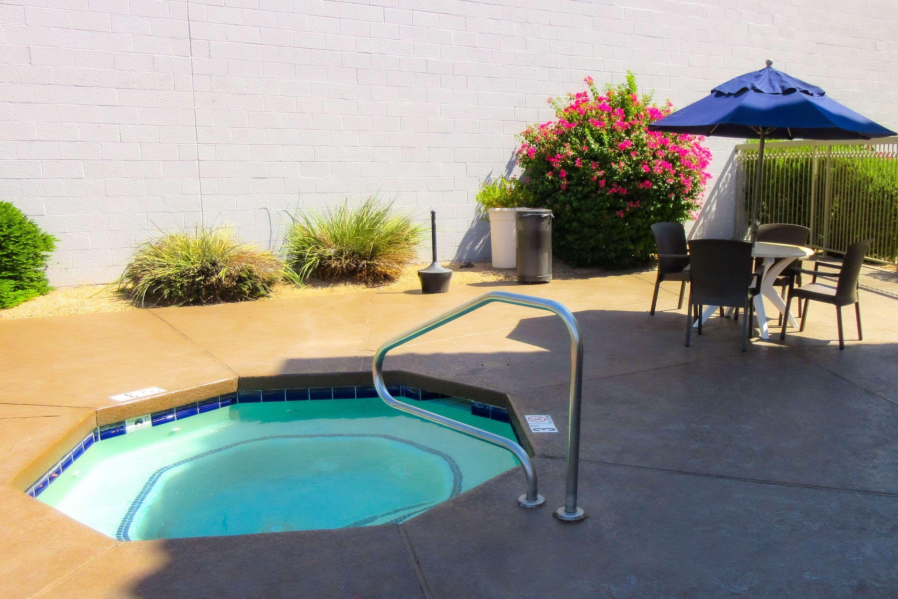 Comfort Inn & Suites Phoenix North - Deer Valley Екстер'єр фото